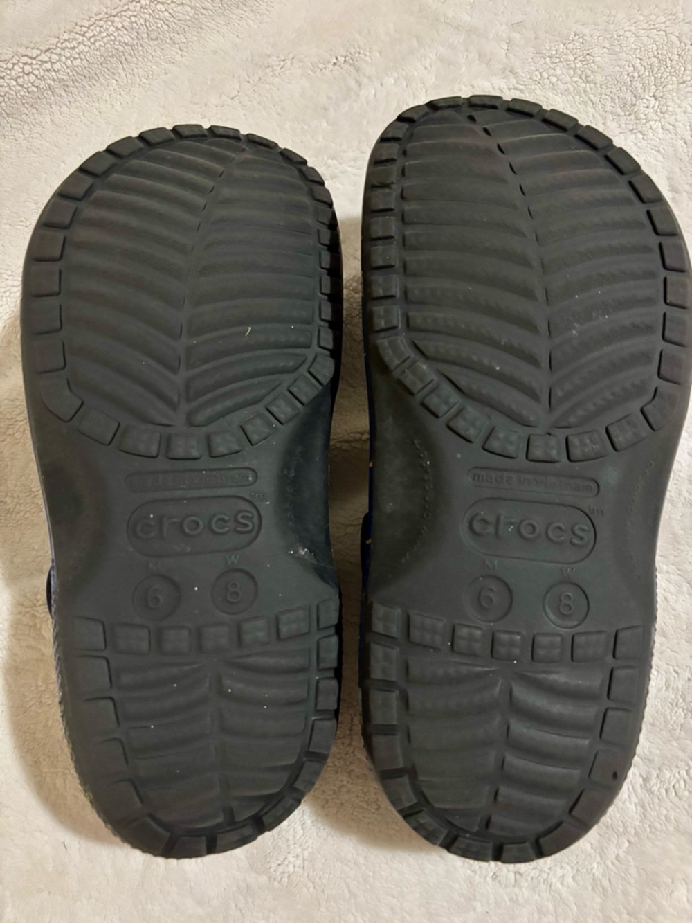 CROCS Navy Blue Disney 50th anniversary slip ons - Picture 3 of 3